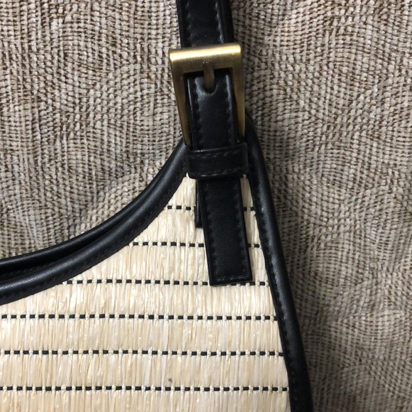 NWT CARRYLAND BEIGE BEAUTIFUL BAG - Picture 7 of 11